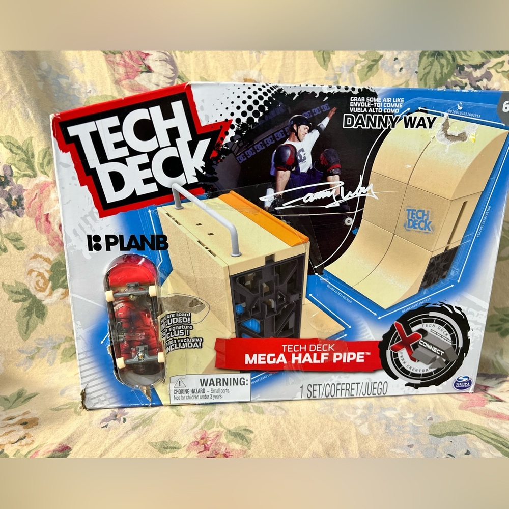 Toy  Skateboard Set